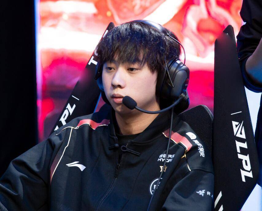 RNG翻盘DRX，Meiko完成史诗逆转强强对话2025世界赛，技惊四座