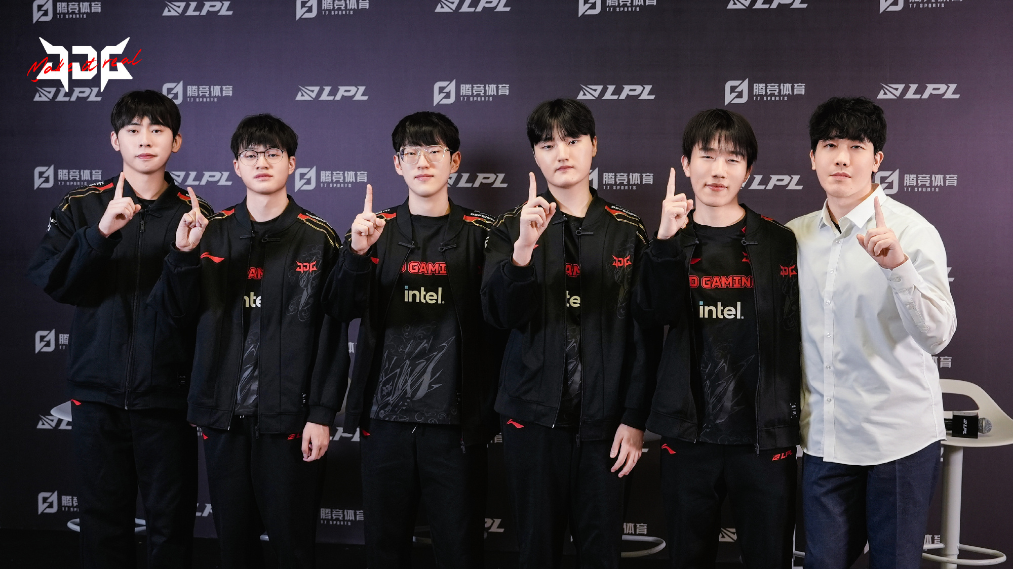 JDG鏖战FNC,369打出惊人五杀宿命之战八强赛,点燃全场激情 JDG鏖战FNC,369打出惊人五杀宿命之战八强赛,点燃全场激情