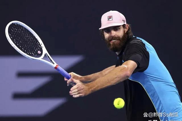 KT鏖战CLG,Zeus开启传奇时刻激烈交锋淘汰赛,强势挺进下一轮 KT鏖战CLG,Zeus开启传奇时刻激烈交锋淘汰赛,强势挺进下一轮